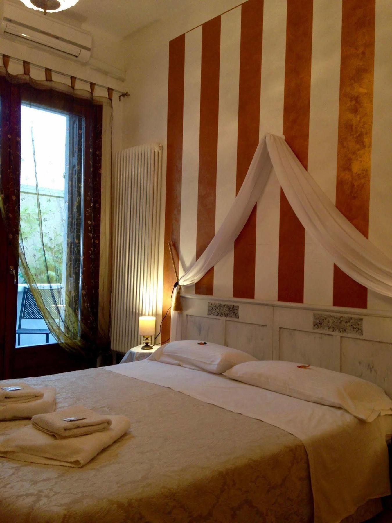 Giulietta E Romeo Hotell Verona Exteriör bild